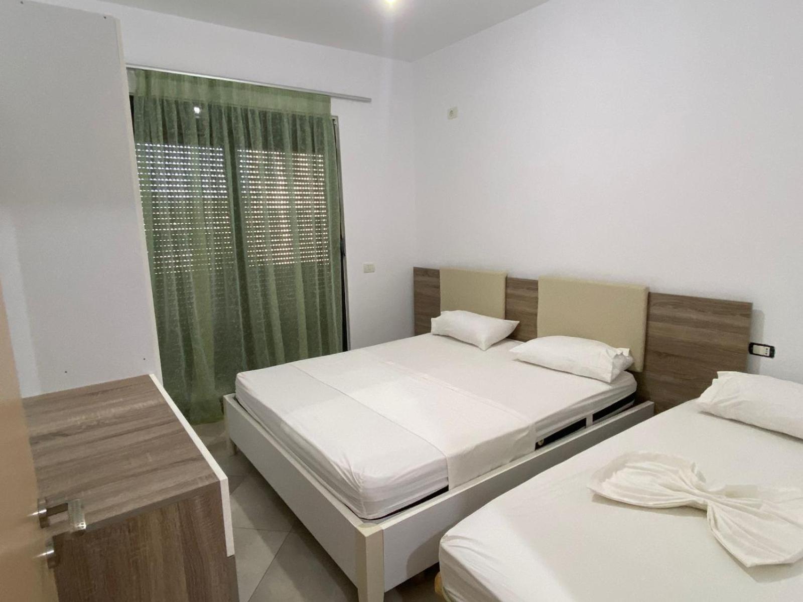 Hotel Fish Land Plazhi San Pietro Kültér fotó