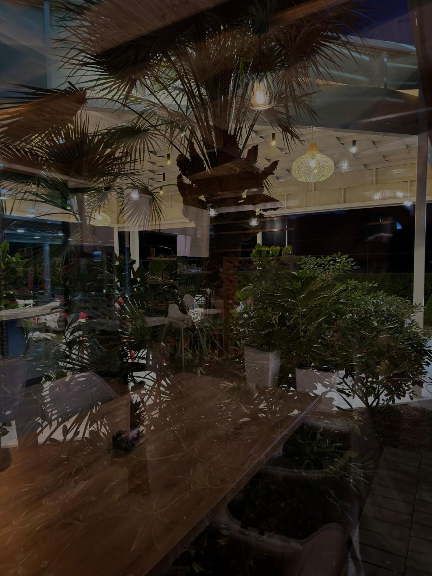 Hotel Fish Land Plazhi San Pietro Kültér fotó