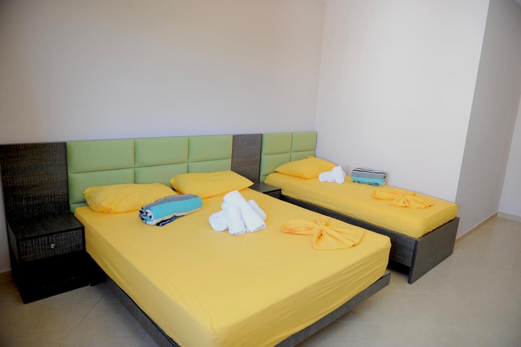 Hotel Fish Land Plazhi San Pietro Kültér fotó