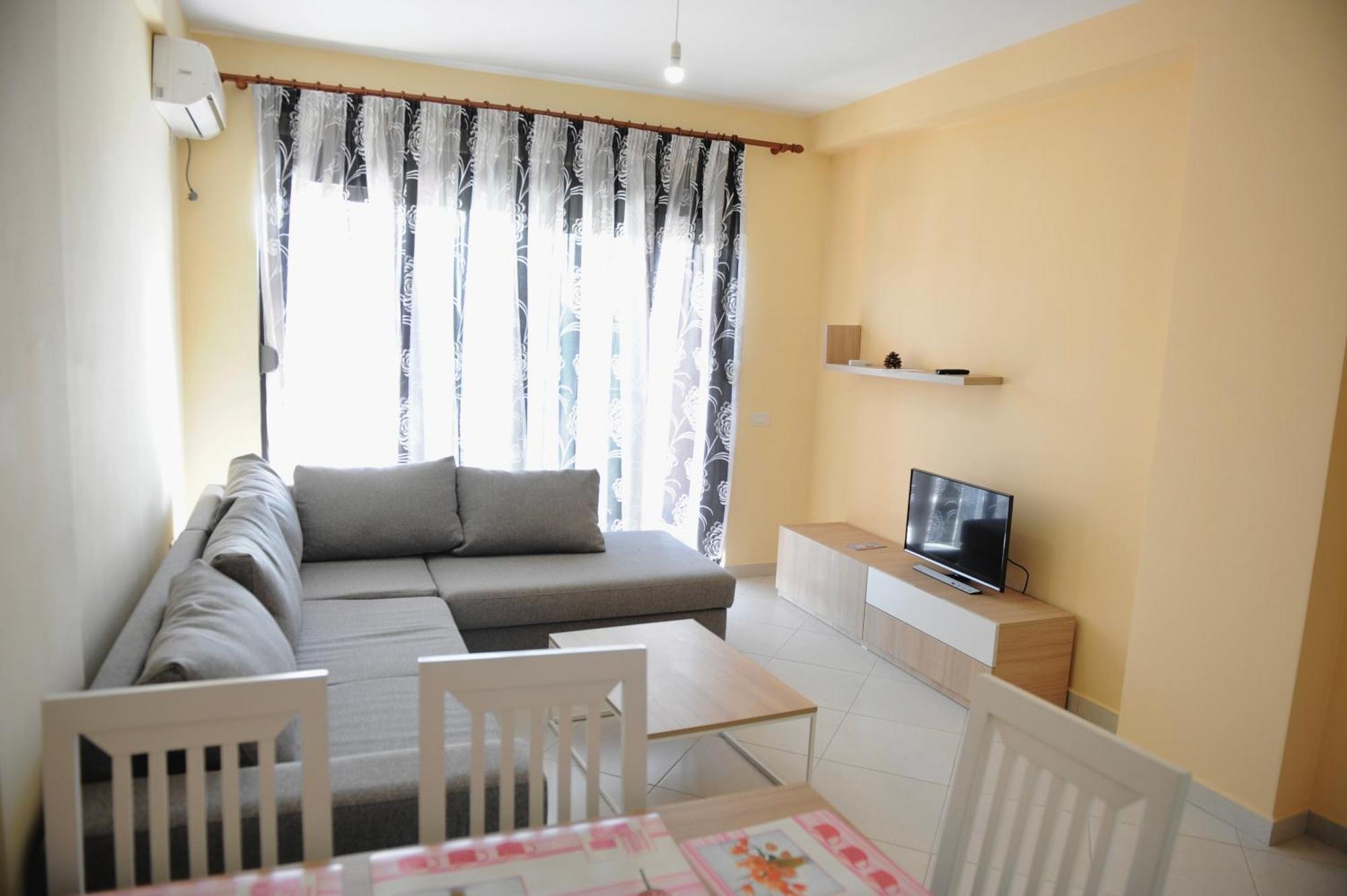 Hotel Fish Land Plazhi San Pietro Kültér fotó