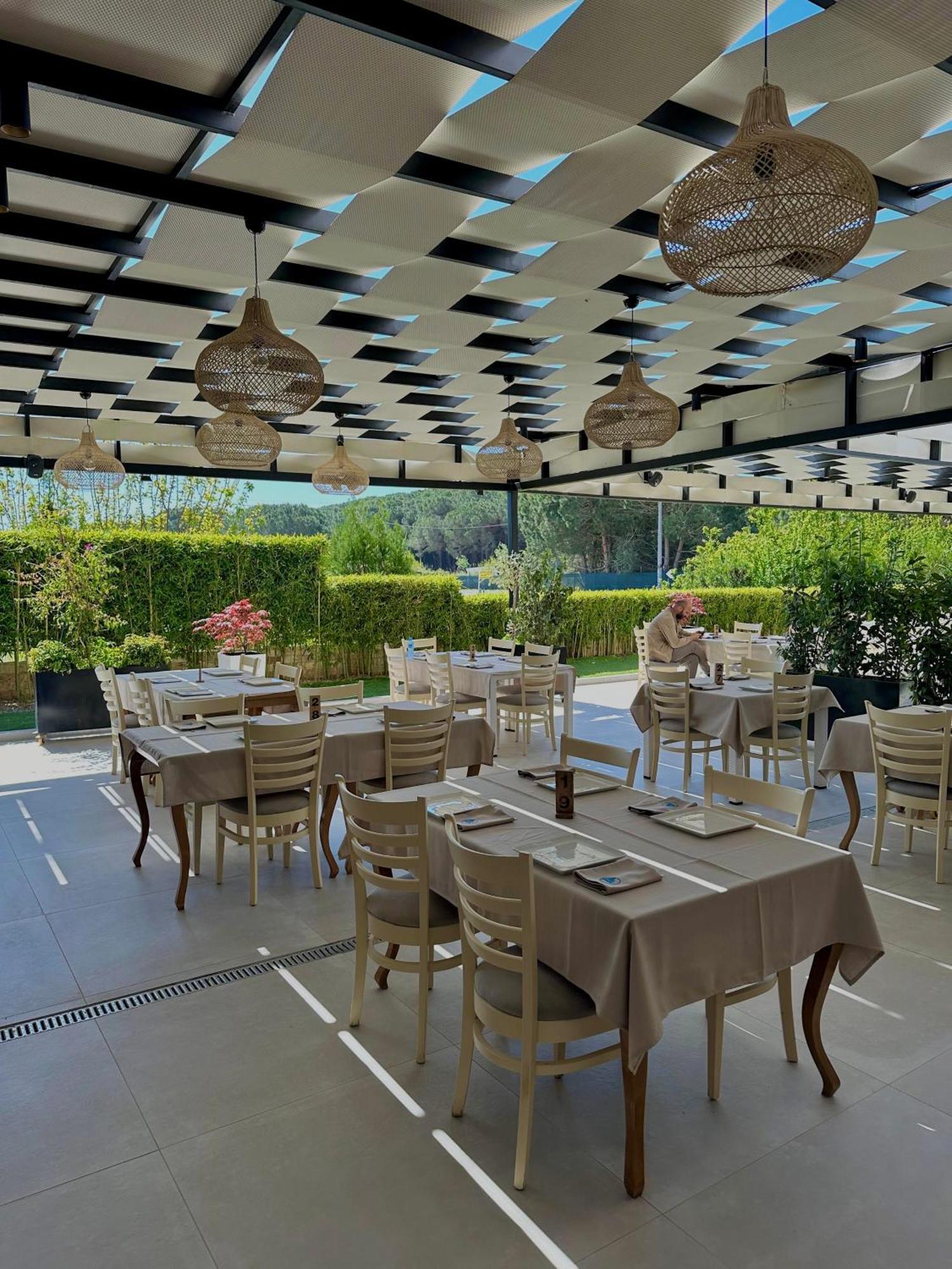 Hotel Fish Land Plazhi San Pietro Kültér fotó