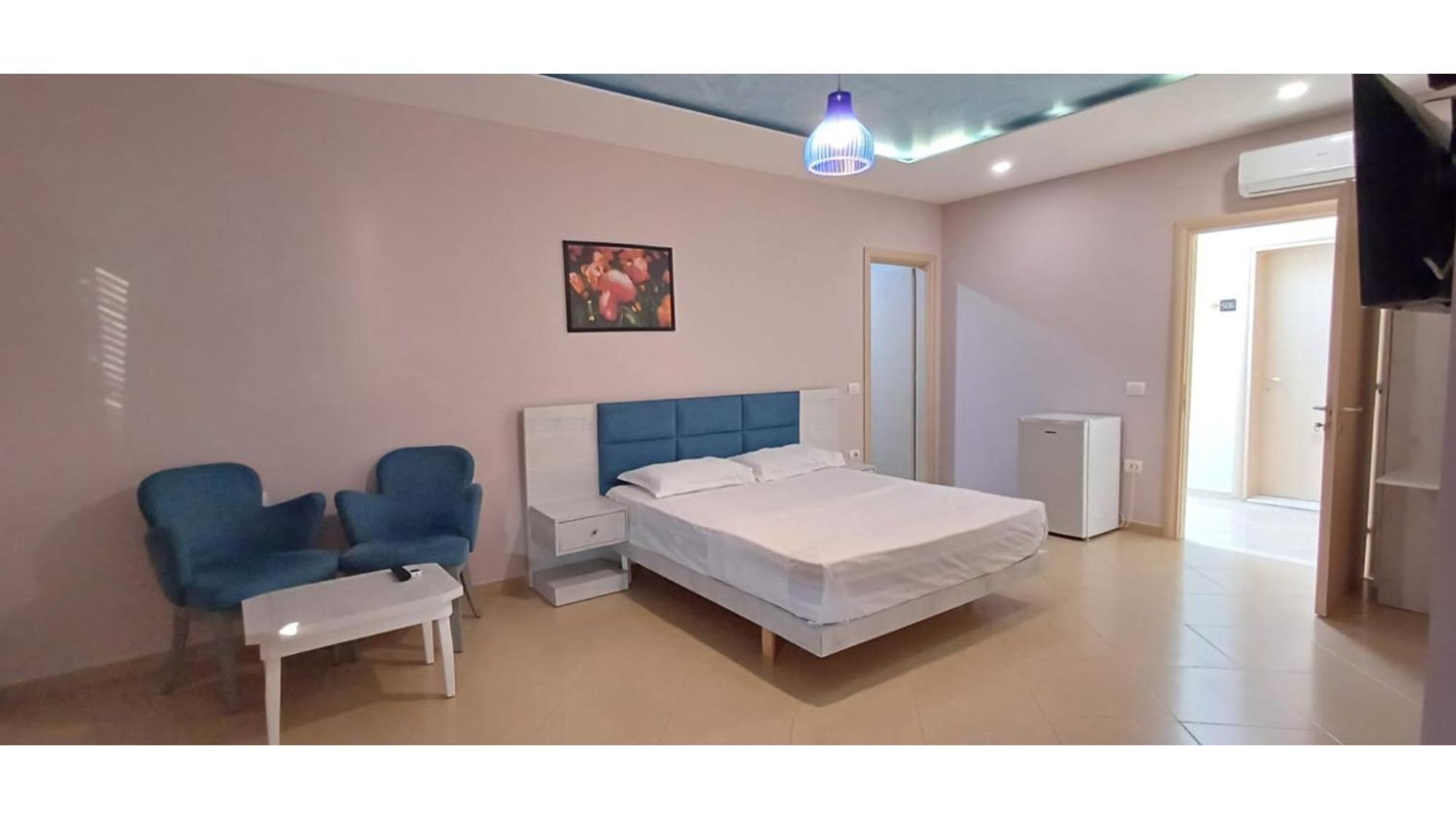 Hotel Fish Land Plazhi San Pietro Kültér fotó