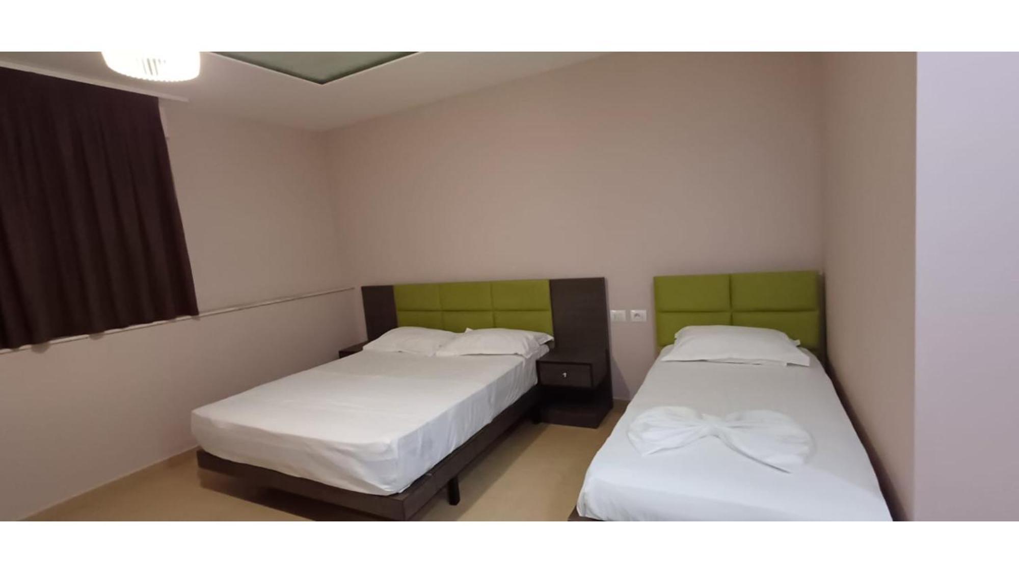 Hotel Fish Land Plazhi San Pietro Kültér fotó