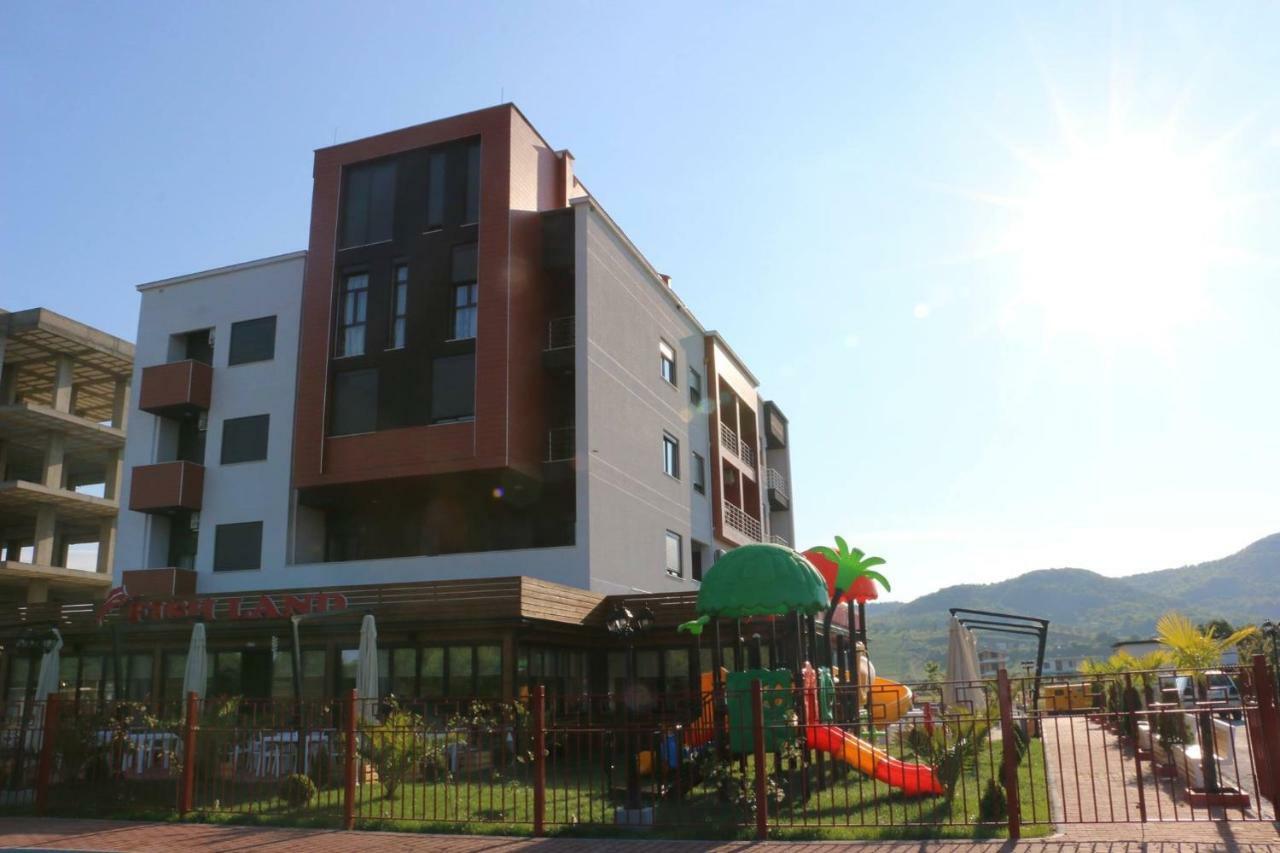 Hotel Fish Land Plazhi San Pietro Kültér fotó